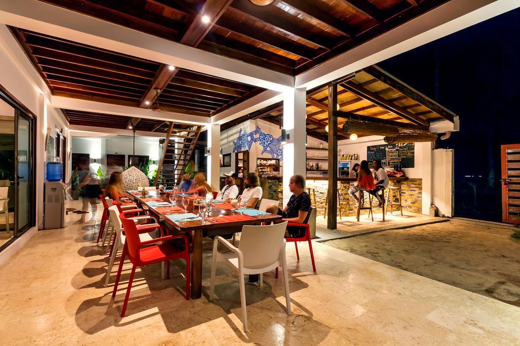 Hotel Viento Del Mar à General Luna  Extérieur photo